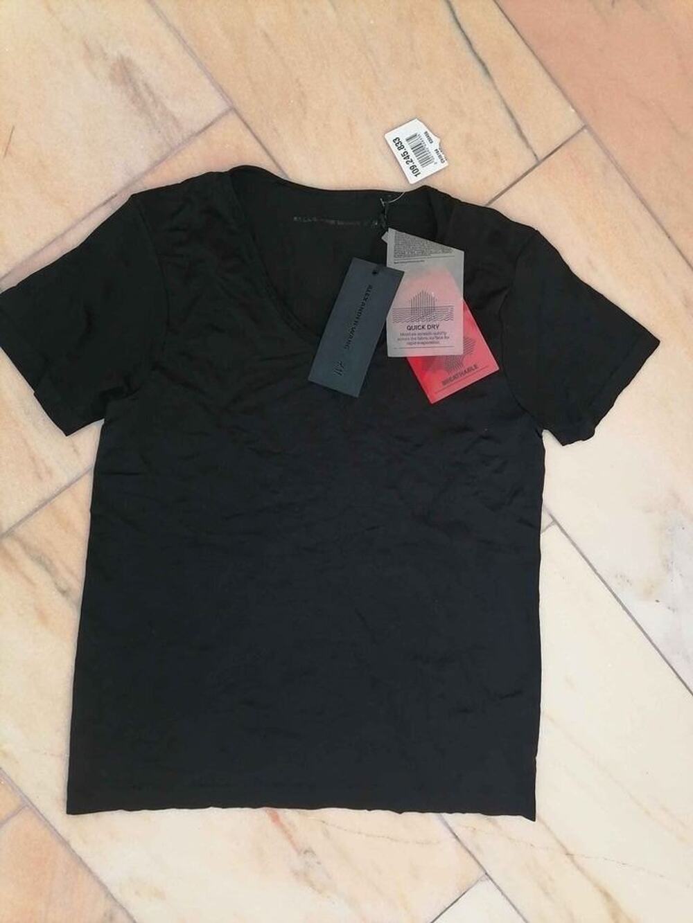 Alexander Wang for H&M BLACK tshirt size M new NWT streetwear sportwear sport